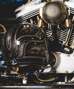 70s_helmets_back_model_black_lace