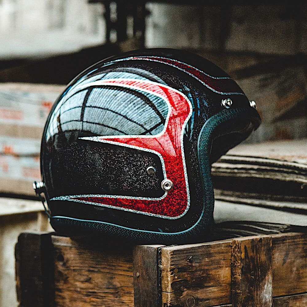 helmets_70s-superflakes-collection-hotrod-scallops_left_model