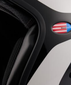 helmet-blauer-pilot-06-go-white-black-zoom