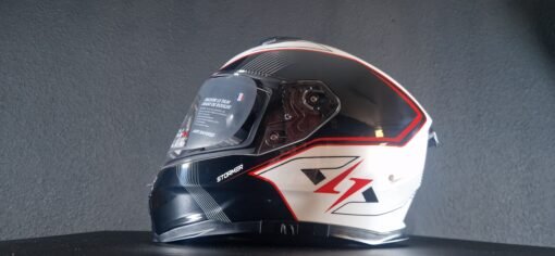 Full-Face-Helmet-Stormer-Black-and-White-left