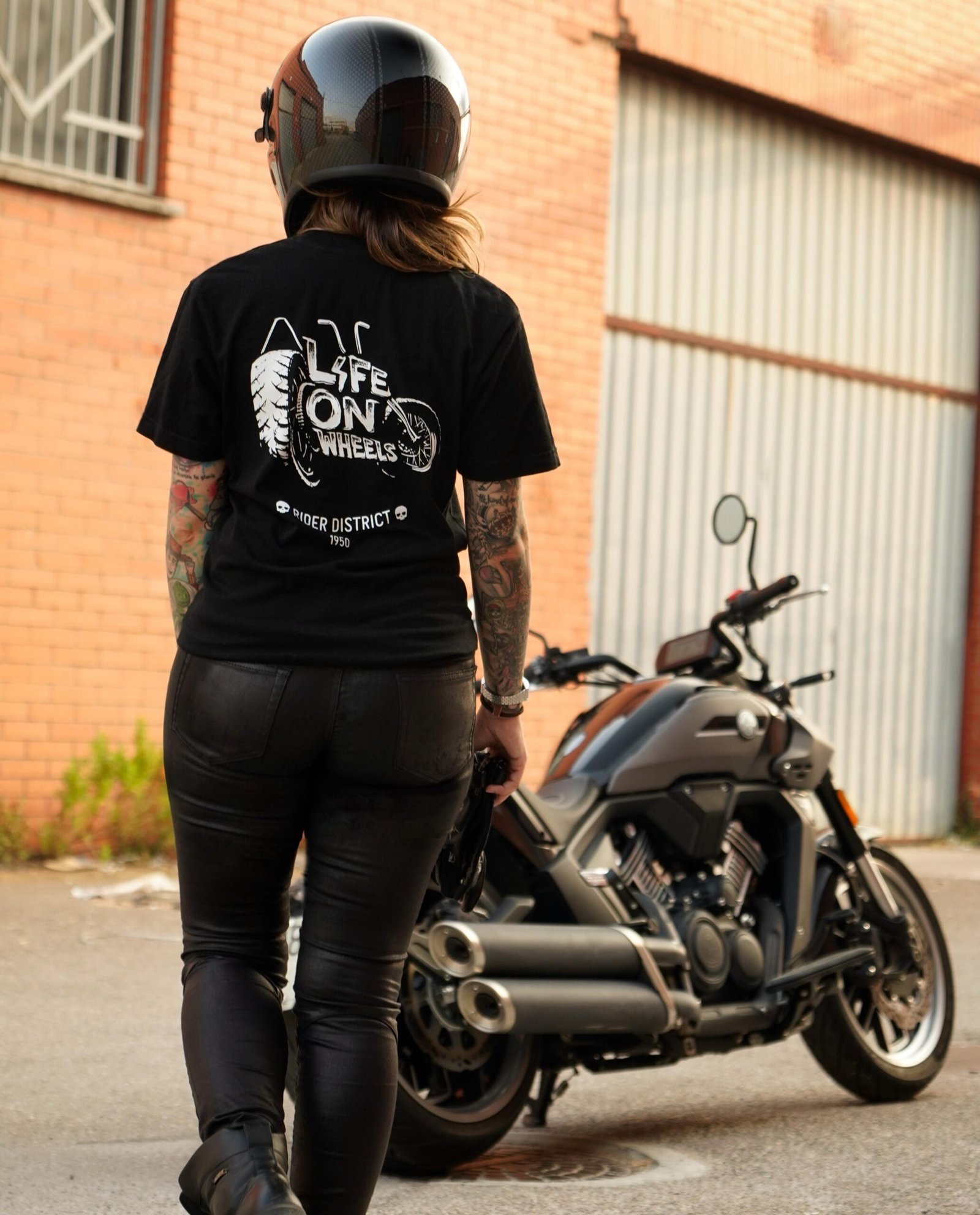 Biker T-Shirt “Life on Wheels”